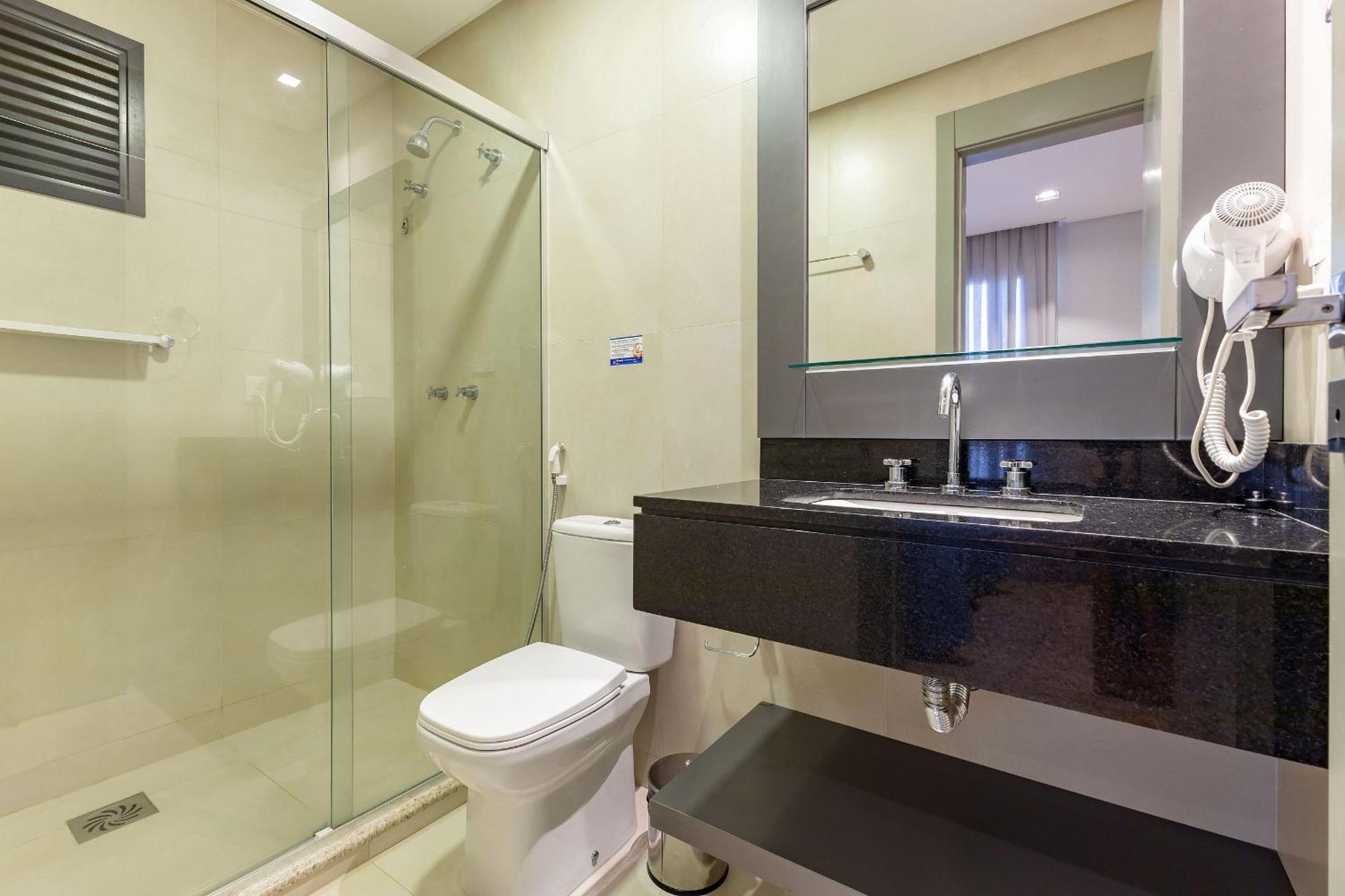 Aion Suítes no Centro de Bombinhas - Exclusivo Loft Pertinho da Praia Exterior foto